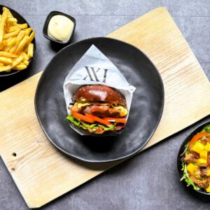 Classic Gourmet Burger (Black Angus)